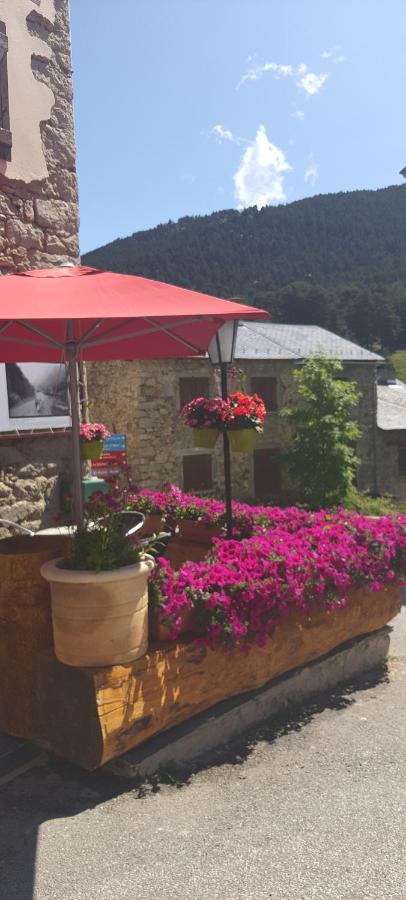 Hotel La Belle Aude Matemale Eksteriør billede
